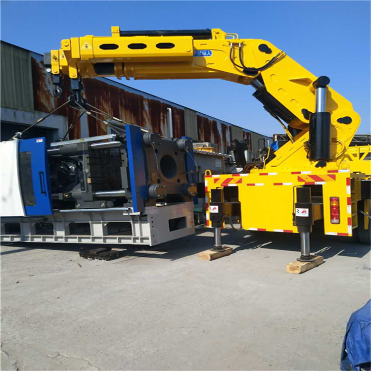 中沙 大吨位折臂吊出租费用解析：一小时租赁多少钱