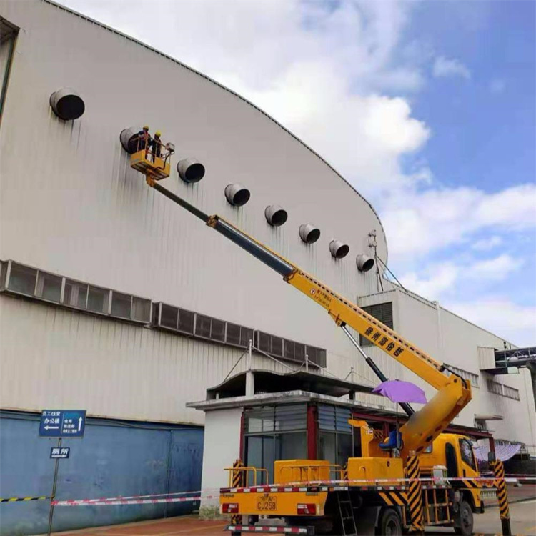 中沙高空作业车出租服务：专业广告牌安装解决方案